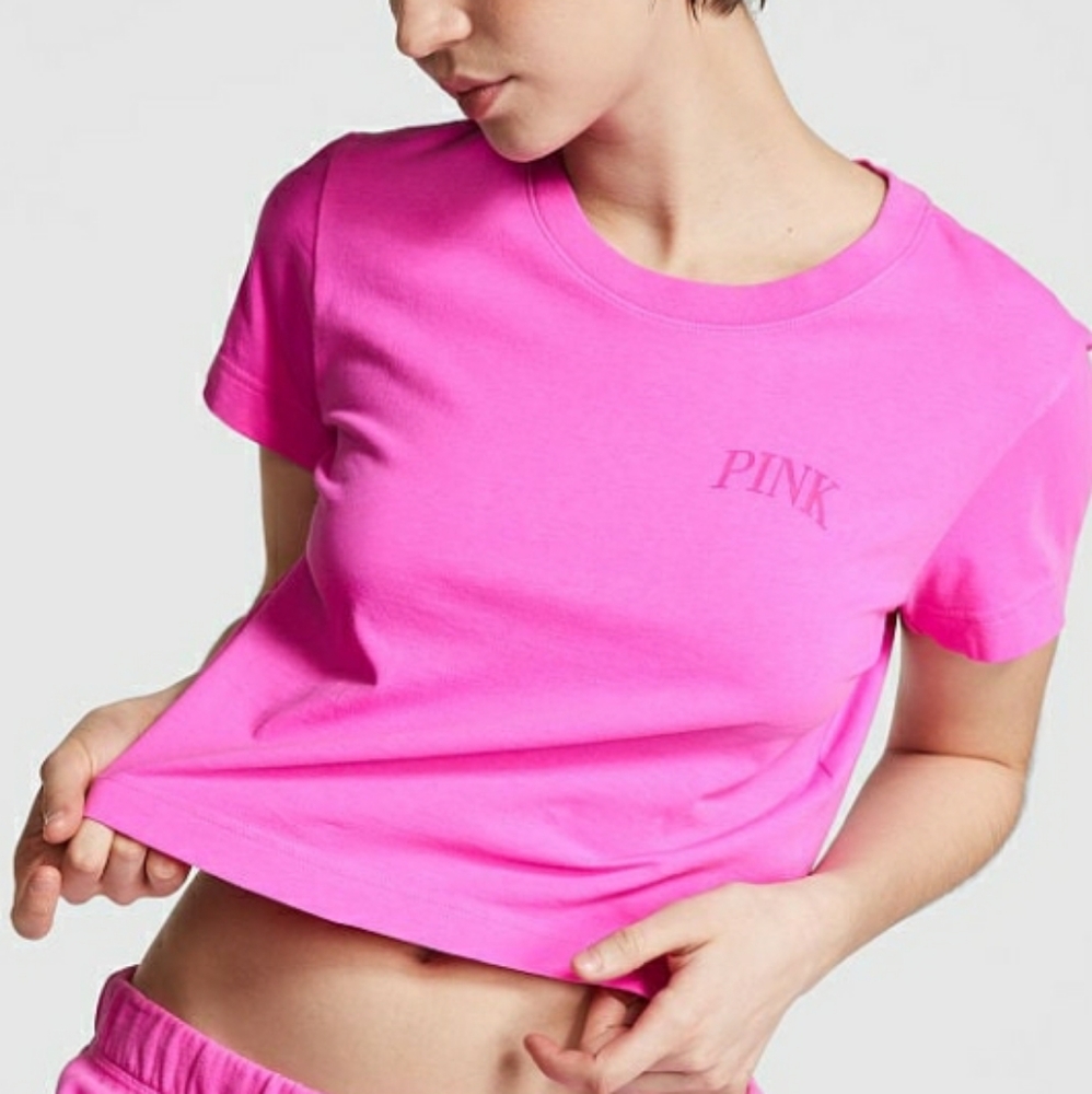 NWT Victoria's Secret PINK Shortsleeve T-shirt